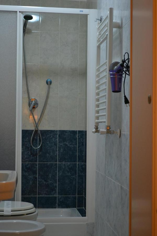 Tucci'S Roma Guest House Ngoại thất bức ảnh