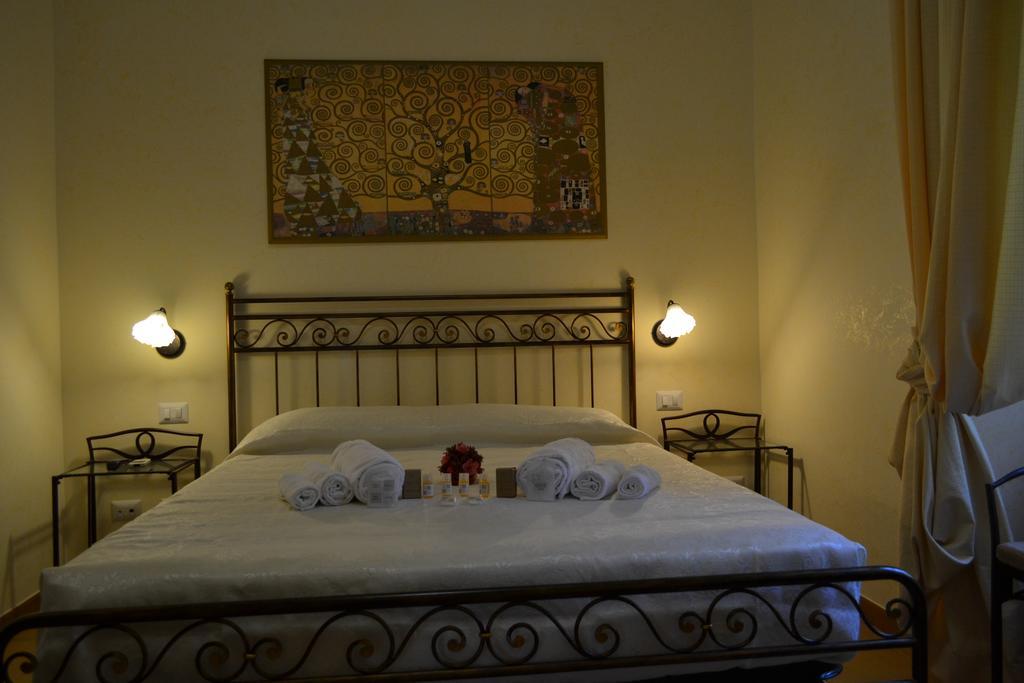 Tucci'S Roma Guest House Ngoại thất bức ảnh