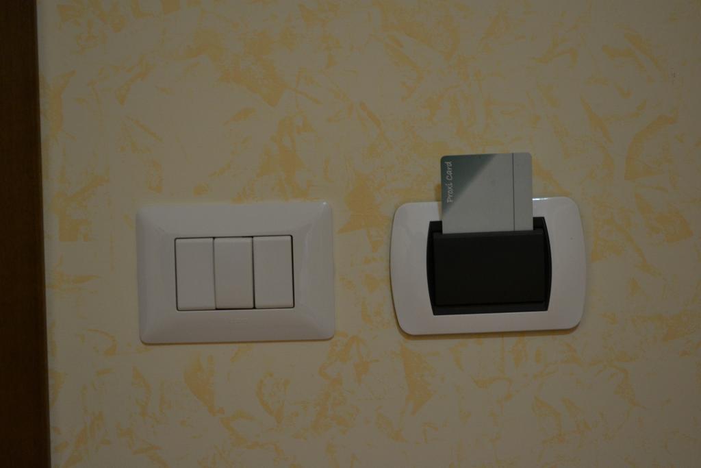 Tucci'S Roma Guest House Ngoại thất bức ảnh