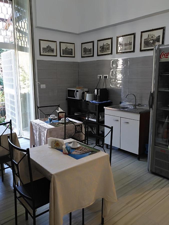 Tucci'S Roma Guest House Ngoại thất bức ảnh